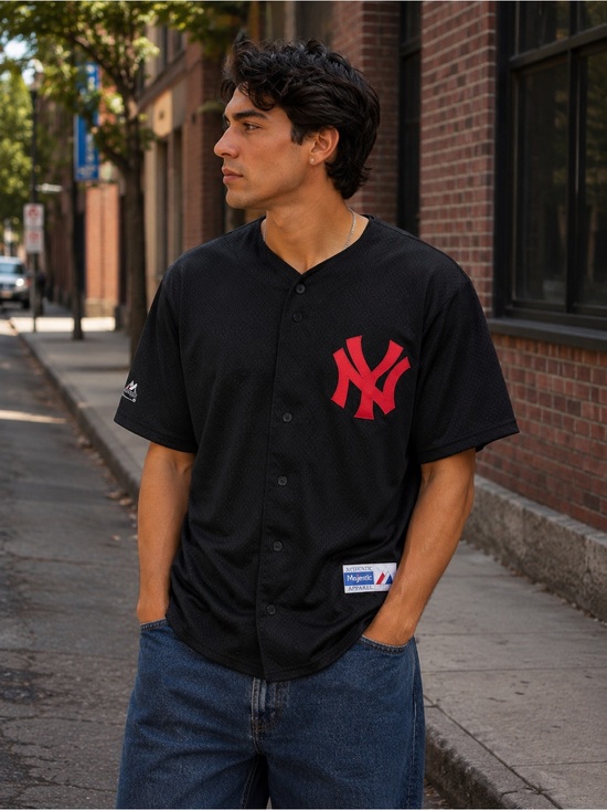 Majestic Other - Majestic Black and Red Yankees Jersey